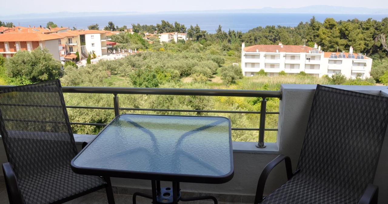 Valiant Sea Aparthotel Kryopigi Exteriör bild