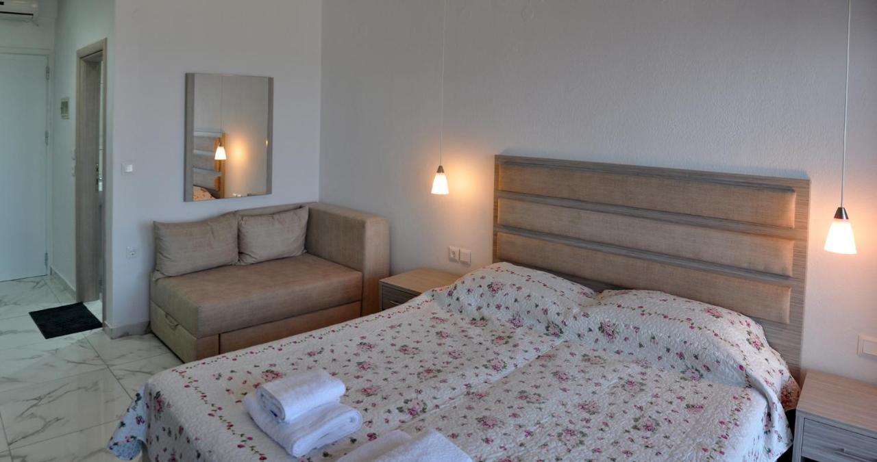 Valiant Sea Aparthotel Kryopigi Exteriör bild